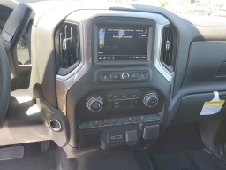 Chevrolet Silverado 1500 Custom Trail Boss 4WD Crew Cab 157" 2026