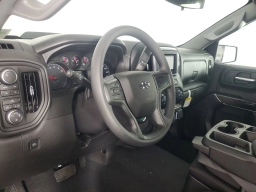 Chevrolet Silverado 1500 Custom Trail Boss 4WD Crew Cab 157" 2026