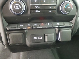 Chevrolet Silverado 1500 Custom Trail Boss 4WD Crew Cab 157" 2026