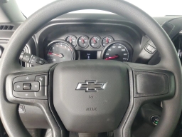 Chevrolet Silverado 1500 Custom Trail Boss 4WD Crew Cab 157" 2026