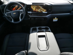 Chevrolet Silverado 1500 LT 4WD Crew Cab 157" 2026