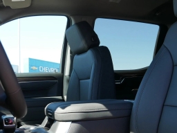 Chevrolet Silverado 1500 RST 4WD Crew Cab 157" 2026