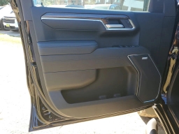 Chevrolet Silverado 1500 LT Trail Boss 4WD Crew Cab 157" 2026