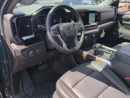 Chevrolet Silverado 1500 LT Trail Boss 4WD Crew Cab 157" 2026