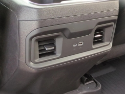 Chevrolet Silverado 1500 LT Trail Boss 4WD Crew Cab 157" 2026