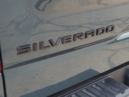 Chevrolet Silverado 1500 LT Trail Boss 4WD Crew Cab 157" 2026