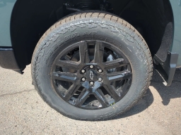 Chevrolet Silverado 1500 LT Trail Boss 4WD Crew Cab 157" 2026