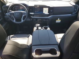 Chevrolet Silverado 1500 LT Trail Boss 4WD Crew Cab 157" 2026