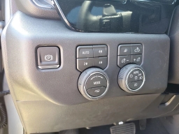 Chevrolet Silverado 1500 LT Trail Boss 4WD Crew Cab 157" 2026