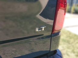 Chevrolet Silverado 1500 LT Trail Boss 4WD Crew Cab 157" 2026