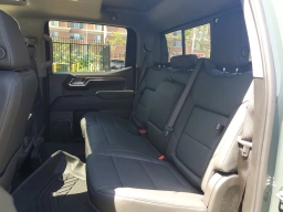 Chevrolet Silverado 1500 LT Trail Boss 4WD Crew Cab 157" 2026