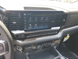 Chevrolet Silverado 1500 LT Trail Boss 4WD Crew Cab 157" 2026