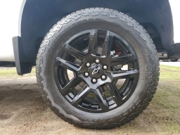 Chevrolet Silverado 1500 LT Trail Boss 4WD Crew Cab 157" 2026