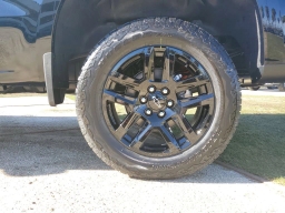 Chevrolet Silverado 1500 LT Trail Boss 4WD Crew Cab 157" 2026