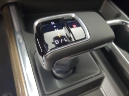 Chevrolet Silverado 1500 LT Trail Boss 4WD Crew Cab 157" 2026