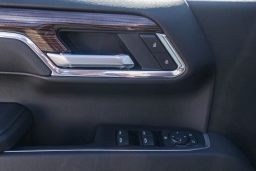 Chevrolet Silverado 1500 LT Trail Boss 4WD Crew Cab 147" 2026