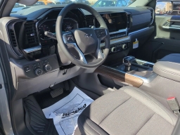 Chevrolet Silverado 1500 LT Trail Boss 4WD Crew Cab 157" 2026