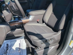 Chevrolet Silverado 1500 LT Trail Boss 4WD Crew Cab 157" 2026