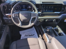 Chevrolet Silverado 1500 LT Trail Boss 4WD Crew Cab 157" 2026