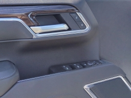 Chevrolet Silverado 1500 LT Trail Boss 4WD Crew Cab 157" 2026