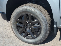 Chevrolet Silverado 1500 LT Trail Boss 4WD Crew Cab 157" 2026