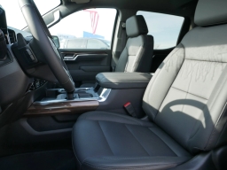 Chevrolet Silverado 1500 LT Trail Boss 4WD Crew Cab 157" 2026