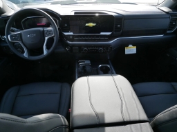 Chevrolet Silverado 1500 LT Trail Boss 4WD Crew Cab 157" 2026