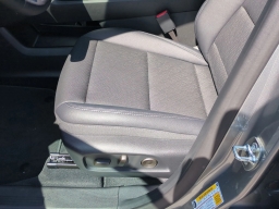 Chevrolet Equinox FWD LT 4dr 2026