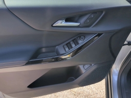 Chevrolet Equinox FWD LT 4dr 2026