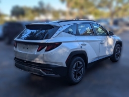 Hyundai Tucson SEL FWD 2025