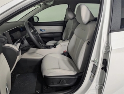 Hyundai Tucson SEL FWD 2025