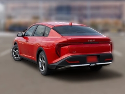 Kia K4 LXS Sedan 2026