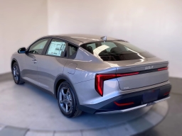 Kia K4 LX Sedan 2026