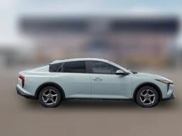 Kia K4 LXS Sedan 2026