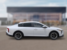 Kia K4 EX Sedan 2026