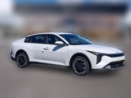 Kia K4 EX Sedan 2026