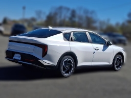 Kia K4 EX Sedan 2026