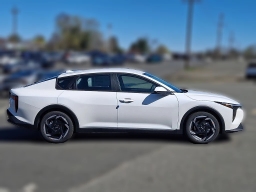 Kia K4 EX Sedan 2026