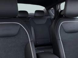 Kia K4 GT-Line FWD 2025