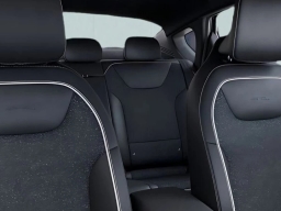 Kia K4 GT-Line FWD 2025