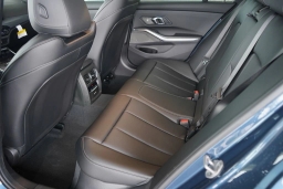 BMW 3 Series 330i NA Sedan 2026