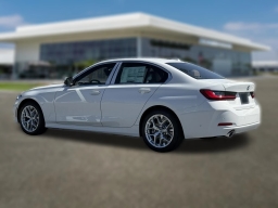 BMW 3 Series 330i NA Sedan 2026