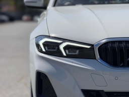 BMW 3 Series 330i NA Sedan 2026