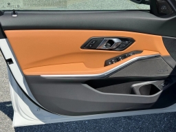 BMW 3 Series 330i NA Sedan 2026