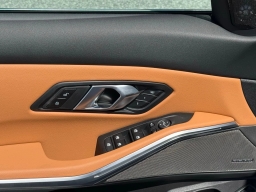 BMW 3 Series 330i NA Sedan 2026