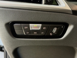 BMW 3 Series 330i NA Sedan 2026