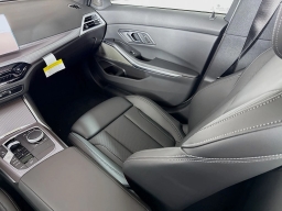 BMW 3 Series 330i NA Sedan 2026