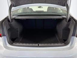 BMW 3 Series 330i NA Sedan 2026