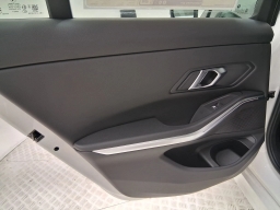 BMW 3 Series 330i NA Sedan 2026