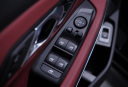 BMW 3 Series 330i NA Sedan 2026